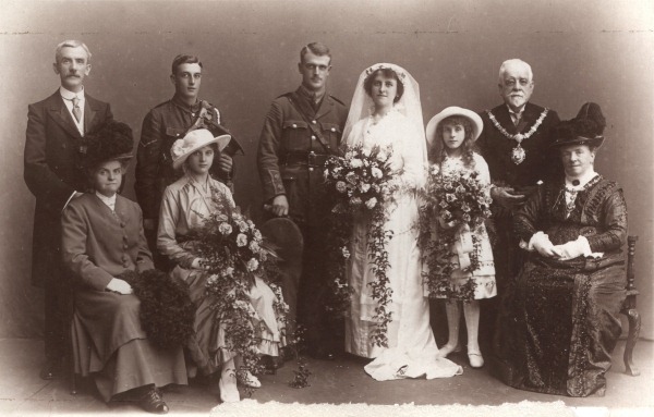 Family photograph at the wedding of Thomas Yates Harwood and Ida Bradley, September 1915
